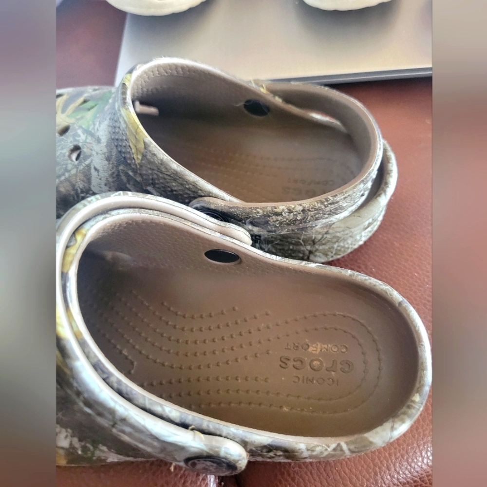 Kids camo crocs